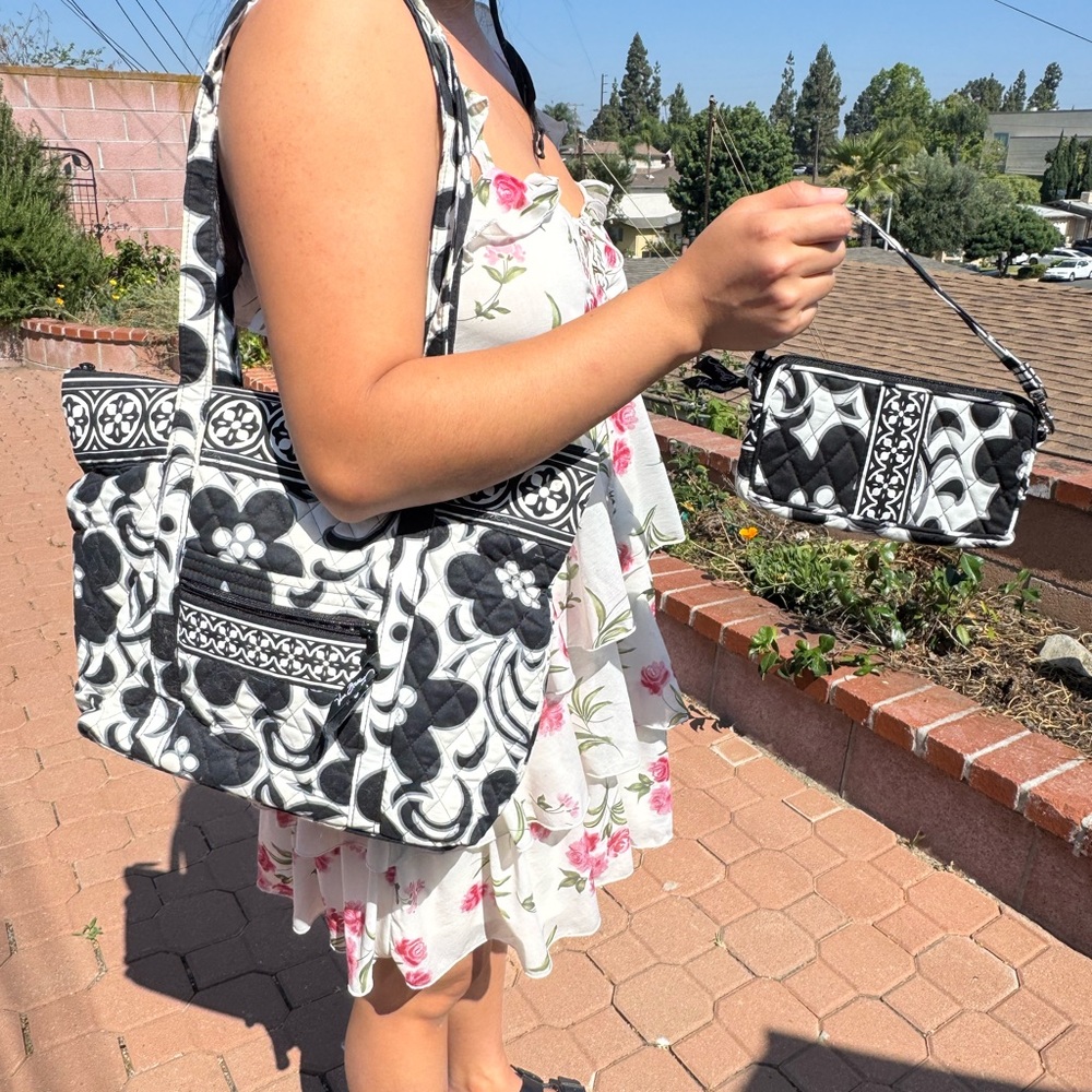 Vera Bradley Black and White Damask Zipper Tote + Wrislet